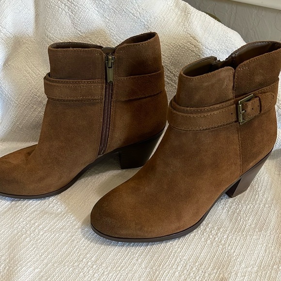 SAM EDELMAN- brown suede buckle booties - NWOT - Picture 1 of 6